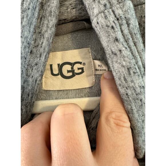 UGG Pichot Poncho Grey Lounge Cape Cozy Casual Versatile Size  Medium/Large - Picture 6 of 10